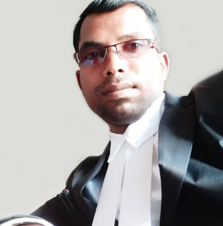 वकील