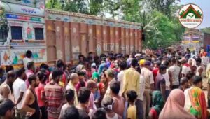 सड़क हादसे के बाद लोगों ने किया जाम