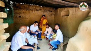 दशरथ मांझी के घर राहुल गांधी