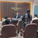 सदर अस्पताल में चिकित्सीय सेवाओं की समीक्षा, डीएम दीपेश कुमार ने सेवाभाव से इलाज के दिए निर्देश