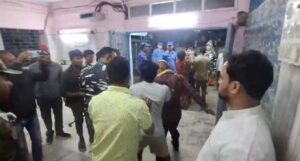 कहलगांव में निर्माण स्थल पर दर्दनाक हादसा, मिक्सर मशीन गिरने से मजदूर संतोष यादव की मौत