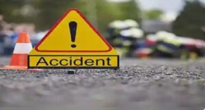 नवगछिया के भवानीपुर में तेज रफ्तार बाइक की टक्कर से महिला गंभीर घायल