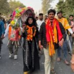 बुर्के में कांवड़ उठाए तमन्ना मलिक उर्फ तुलसी बनीं चर्चा का केंद्र, प्यार और आस्था की अनोखी मिसाल