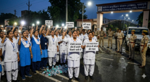 नालंदा के विम्स पावापुरी में छात्राओं का हंगामा: बिजली-पानी संकट से त्रस्त GNM छात्राएं सड़क पर उतरीं