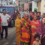 चापाकल खराब, पानी के लिए तरसे ग्रामीण; समाधान को बीडीओ से लगाई गुहार