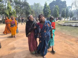 ट्रैक्टर पलटने से चालक की दर्दनाक मौत, परिजनों में मचा कोहराम