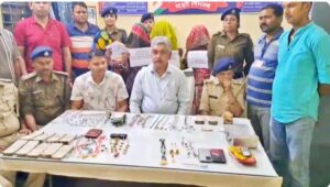 जमालपुर में महिला स्नैचर गैंग का पर्दाफाश, ट्रेन यात्रियों से मंगलसूत्र झपटने वाली 4 महिलाएं गिरफ्तार