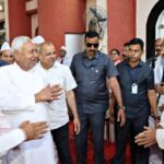 पटना के हज भवन में जेडीयू की इफ्तार पार्टी, और बेटे निशांत की मौजूदगी रही चर्चा में