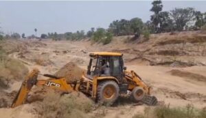 गोपालगंज में बड़ा बवाल: पुलिस हिरासत से फरार हुआ खनन निरीक्षक, अवैध बालू खनन मामले में कार्रवाई तेज