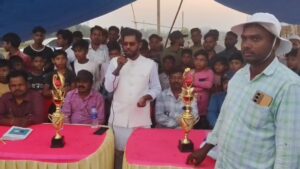 ईद पर क्रिकेट का रोमांच: जामताड़ा के मदनाडीह में चार दिवसीय टूर्नामेंट का भव्य समापन, तबारक इलेवन बनी विजेता