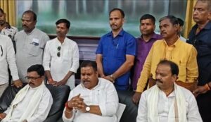 मुंगेर में विकास योजनाओं की समीक्षा बैठक, मंत्री संजय कुमार का सख्त संदेश—“काम जमीन पर दिखना चाहिए”