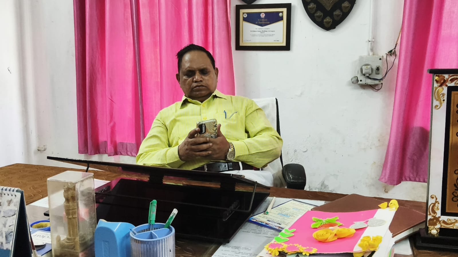 सहरसा में थर्मामीटर खरीद में 1.33 करोड़ का बवाल, टाइपिंग मिस्टेक का दावा—पत्रकार पर धमकी देने का आरोप