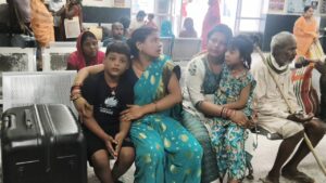 सिमरी बख्तियारपुर स्टेशन पर बड़ा हादसा, हाटे बाजारे एक्सप्रेस से गिरकर यात्री गंभीर रूप से घायल