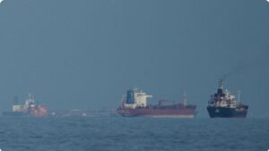 होर्मुज जलडमरूमध्य में भारतीय जहाजों पर फायरिंग, भारत ने ईरान से जताया कड़ा विरोध