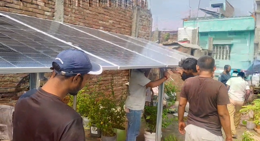 भागलपुर में पीएम सूर्य घर योजना को मिल रही रफ्तार, नाथनगर के घरों में लग रहे सोलर सिस्टम