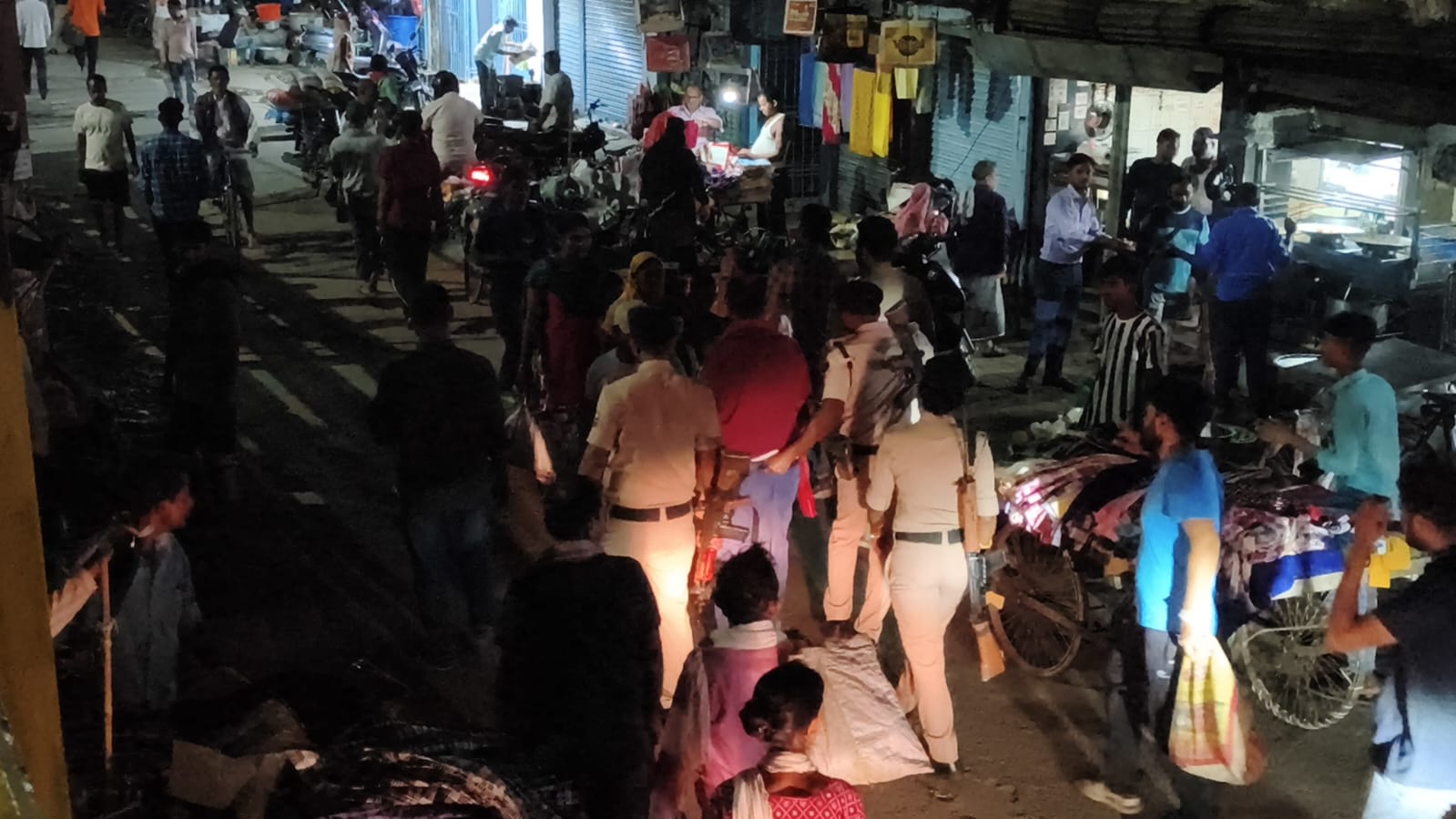 भागलपुर में बड़ी कार्रवाई: दो अपराधी गिरफ्तार, 100 जिंदा कारतूस और देसी कट्टा बरामद