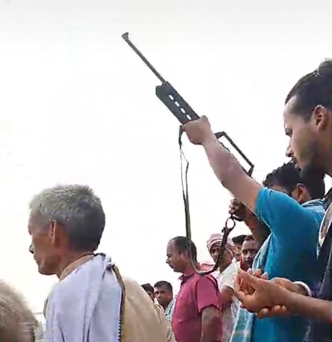 शव यात्रा में हथियारों से फायरिंग का वीडियो वायरल, पुलिस जांच में जुटी