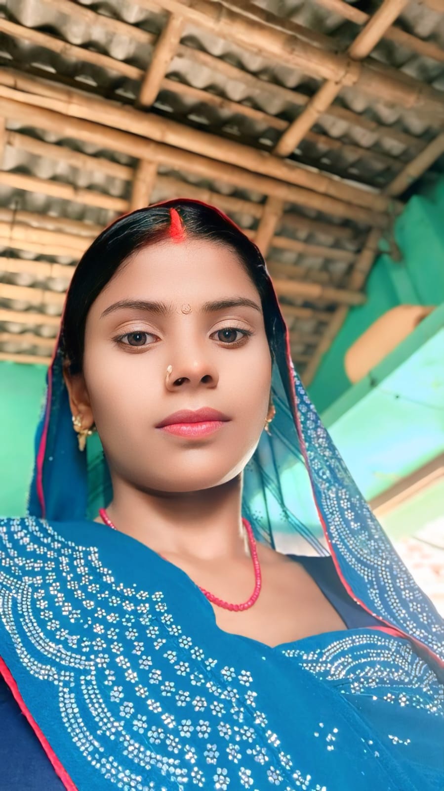 सहरसा में मोबाइल चार्ज करने के दौरान करंट लगने से महिला की मौत, दो मासूम बच्चों के सिर से उठा मां का साया