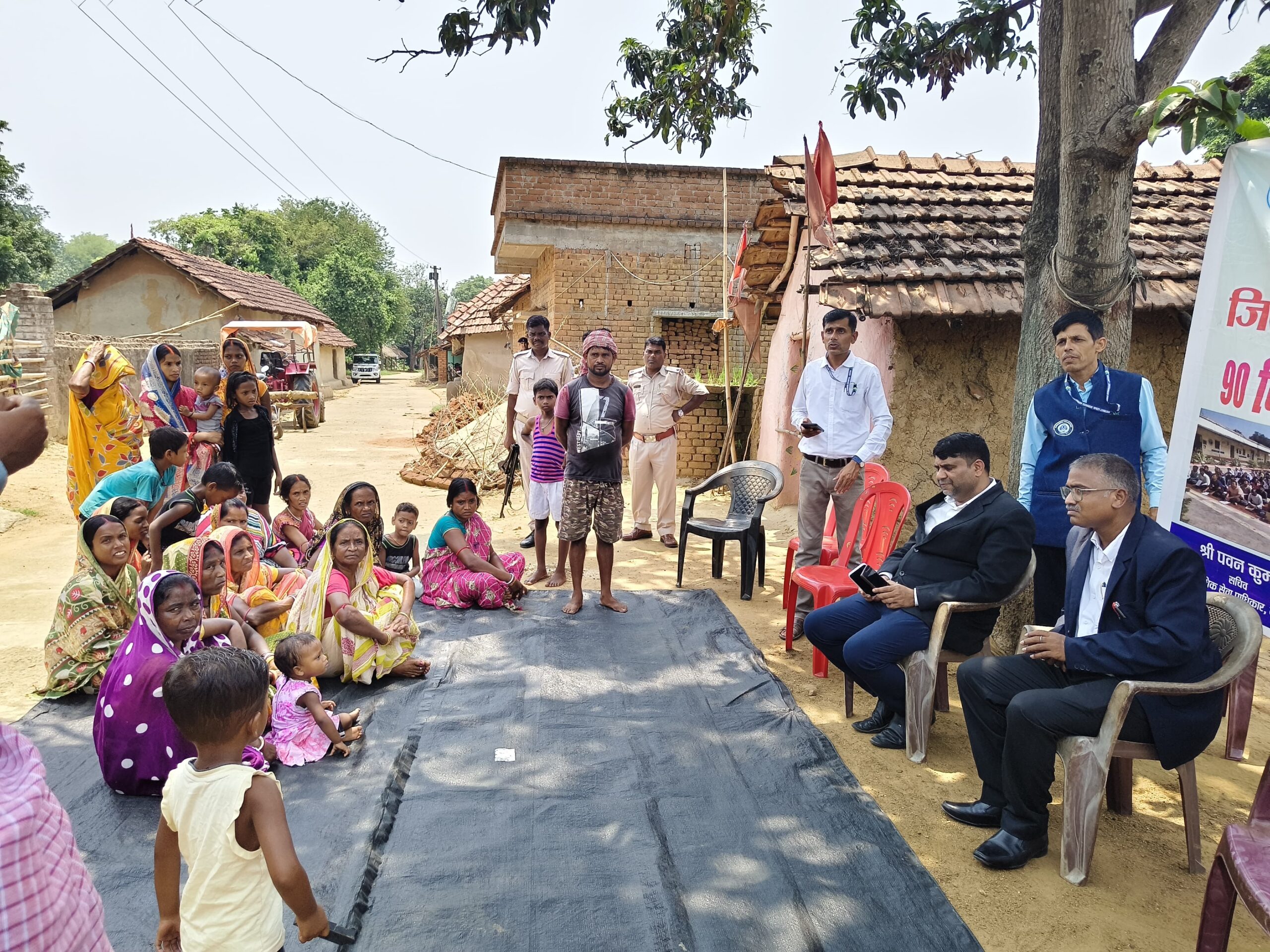 कस्तूरबा गांधी बालिका विद्यालय नाला में विधिक जागरूकता शिविर, न्याय रथ से ग्रामीणों को किया गया जागरूक