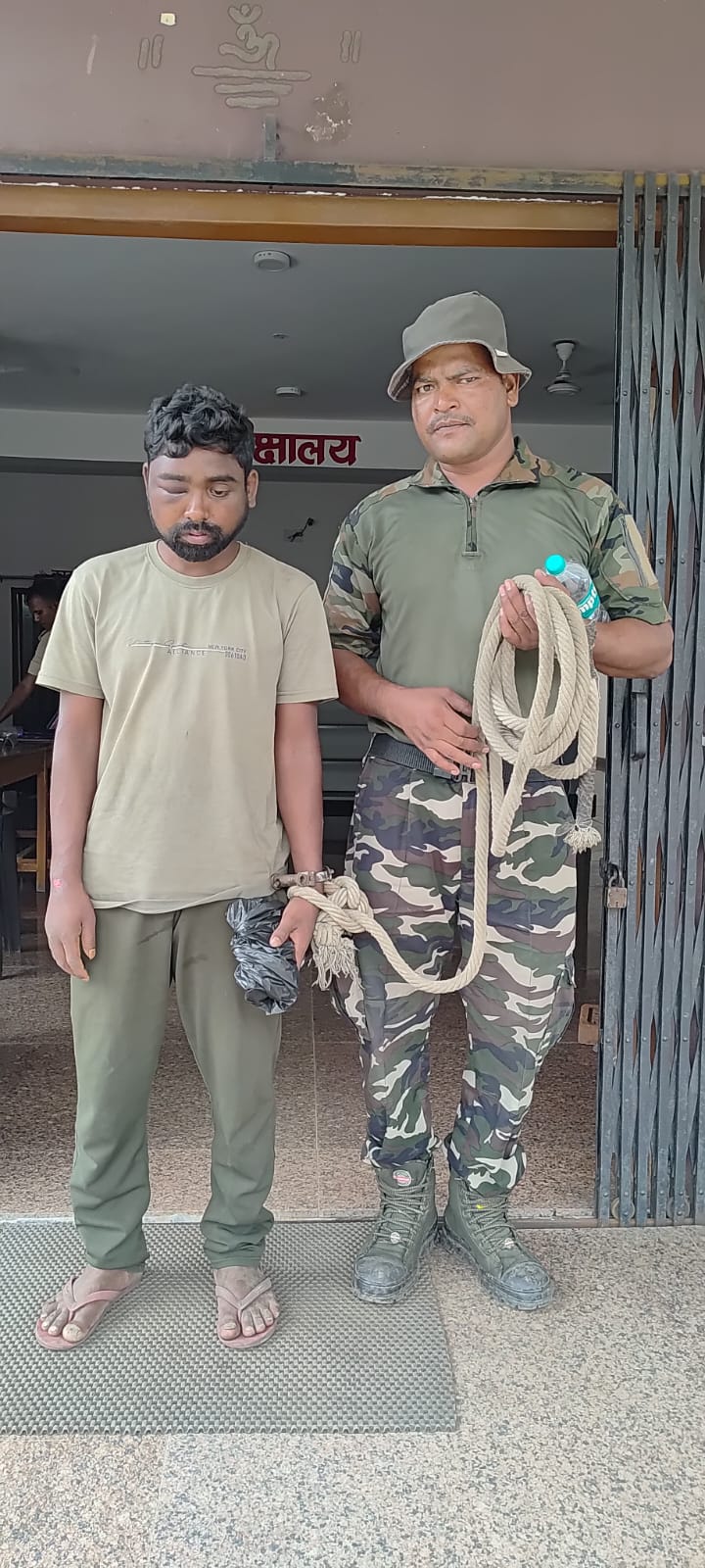 बोकारो में रिश्तों का कत्ल: शराब के नशे में बेटे ने टांगी से पिता की हत्या, आरोपी गिरफ्तार