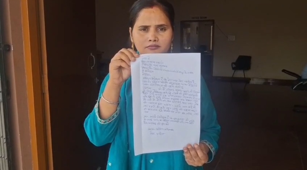 गोविंदपुर में दिनदहाड़े चैन स्नैचिंग से सनसनी, डॉक्टर के पास आई महिला से सोने की चैन झपटी, जांच में जुटी पुलिस