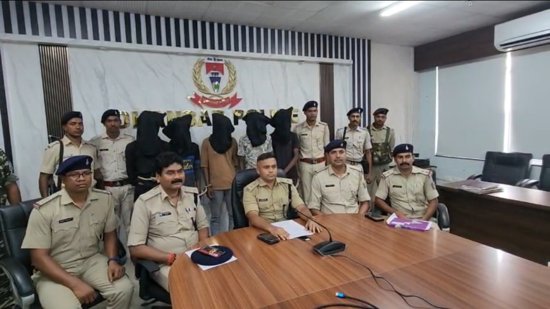 धनबाद पुलिस का बड़ा खुलासा: बाइक चोर गिरोह का भंडाफोड़, 13 चोरी की मोटरसाइकिल के साथ 5 आरोपी गिरफ्तार