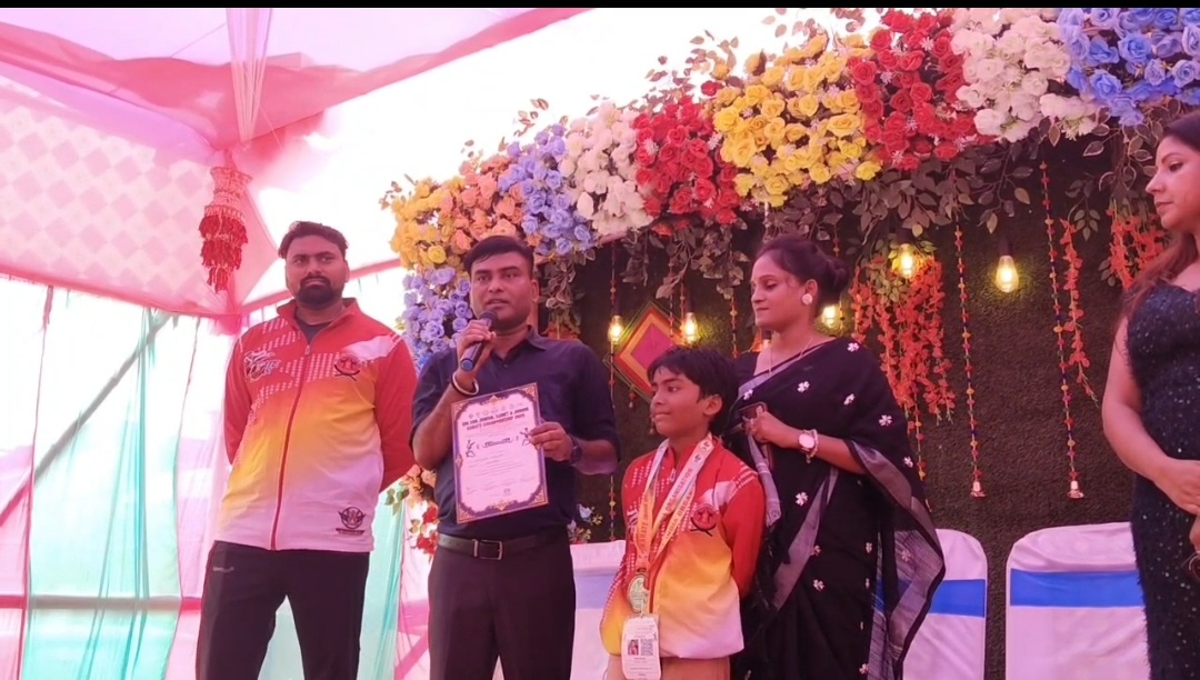 सुपौल के 7 वर्षीय गीतांक आयुष ने नेशनल कराटे चैंपियनशिप में जीता स्वर्ण पदक, गांव में हुआ भव्य सम्मान