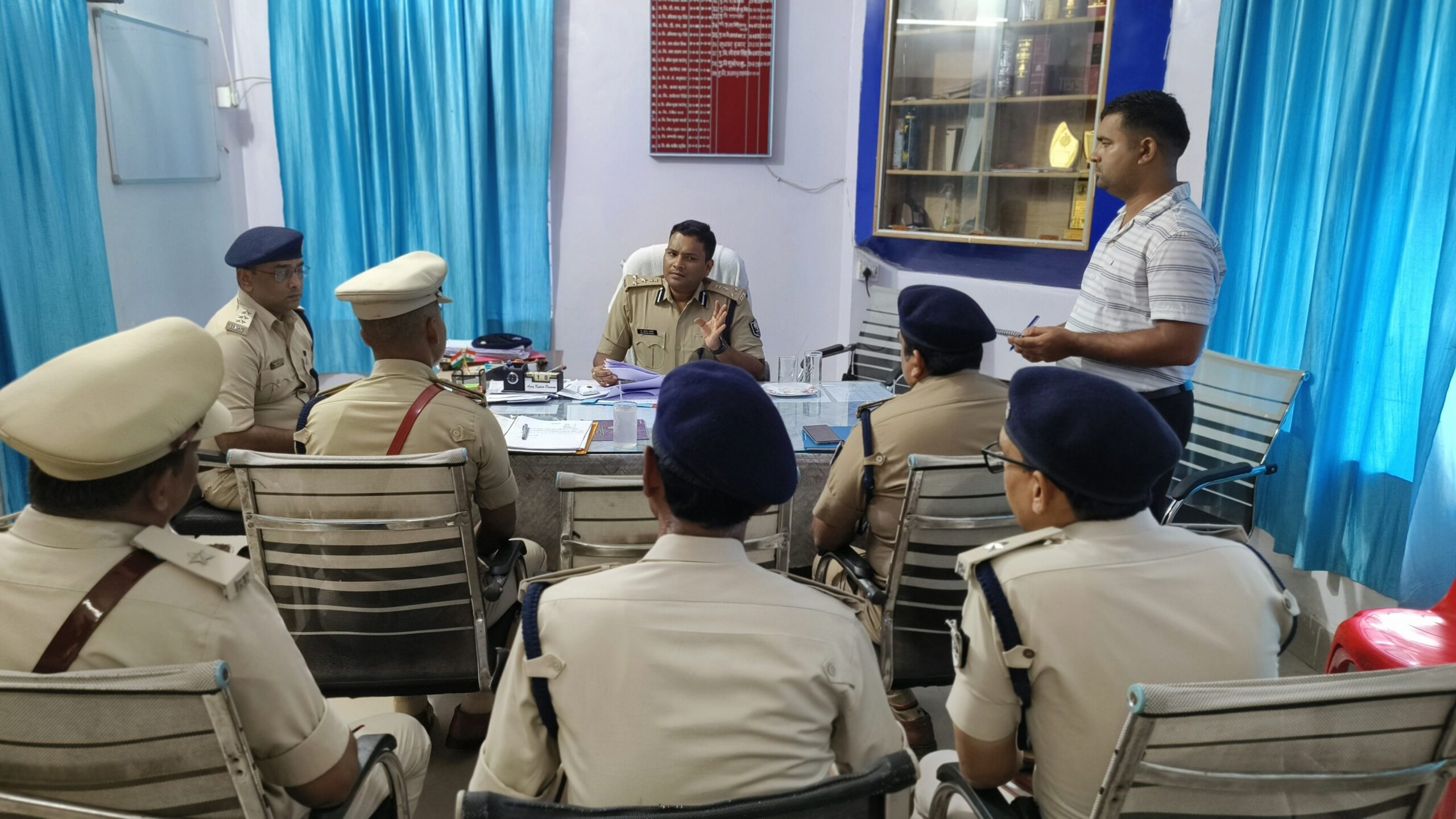 सहरसा सदर थाना का DIG ने किया औचक निरीक्षण, सादे कपड़ों में मिले ASI समेत तीन पुलिसकर्मी निलंबित