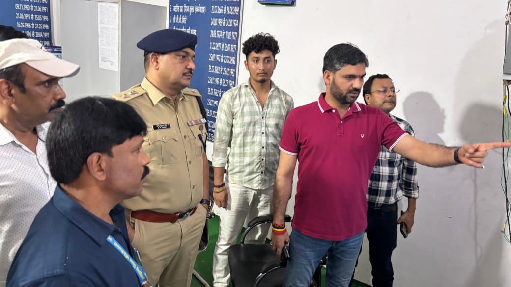 जामताड़ा में शांतिपूर्ण और कदाचारमुक्त माहौल में संपन्न हुई जेएसएससी क्षेत्रीय कार्यकर्ता प्रतियोगिता परीक्षा, 4380 में सिर्फ 1060 अभ्यर्थी हुए शामिल