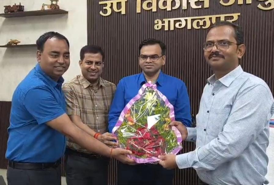 भागलपुर को मिले नए डीडीसी, रवि राकेश ने संभाला पदभार; विकास योजनाओं में पारदर्शिता और गति देने का दिया भरोसा