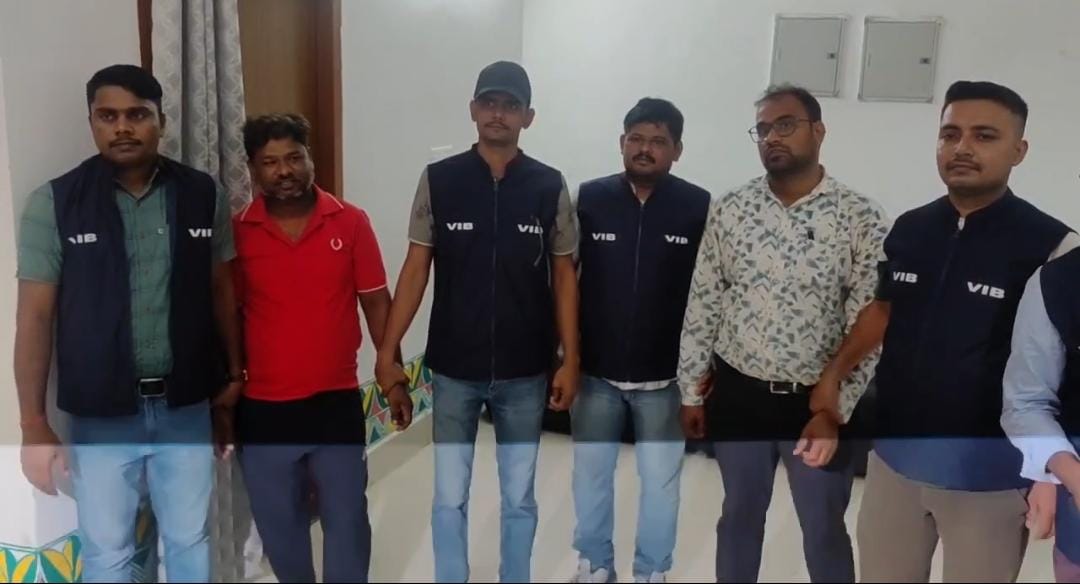 भागलपुर में विजिलेंस का बड़ा एक्शन, रिश्वत लेते JE और तकनीशियन रंगे हाथ गिरफ्तार