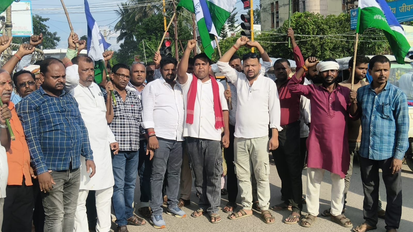 सदन में विधायक आईपी गुप्ता से कथित गाली-गलौज के विरोध में सहरसा में आक्रोश मार्च, भाजपा विधायक की निंदा करते हुए मुख्यमंत्री से कार्रवाई और माफी की मांग