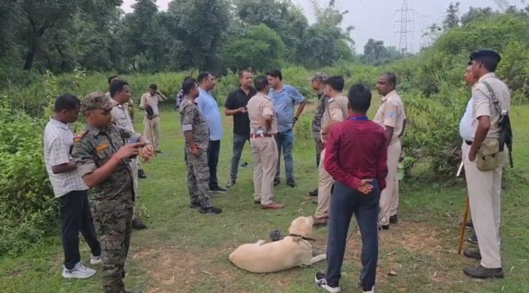 बोकारो में दिनदहाड़े चेन स्नैचिंग, पकड़ने पहुंची पुलिस को चकमा देकर फरार हुए बदमाश