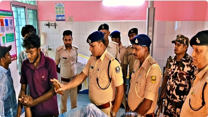 कटिहार में दर्दनाक हादसा: मासूम को बचाने में चाचा-चाची की करंट से मौत, अस्पताल में इलाज को लेकर हंगामा