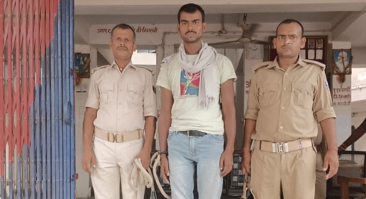 नालंदा में सरकारी नौकरी दिलाने के नाम पर 1 करोड़ से ज्यादा की ठगी, आरोपी गिरफ्तार; कई और खुलासों की जांच जारी