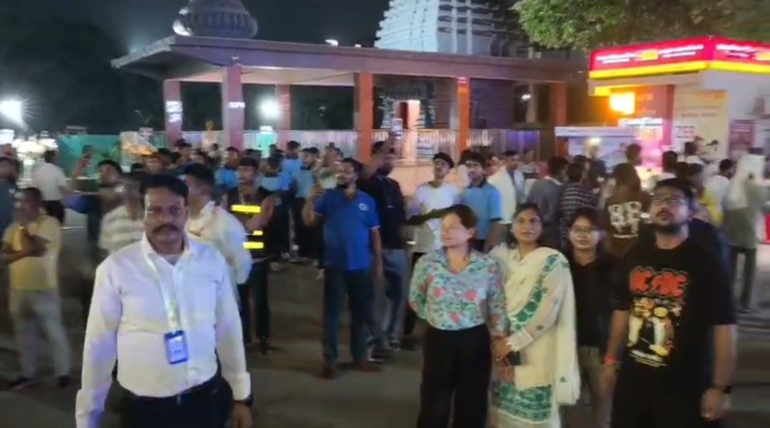 बोकारो में सिविल डिफेंस की मॉक ड्रिल, बम हमले की काल्पनिक स्थिति में रेस्क्यू ऑपरेशन का किया गया अभ्यास