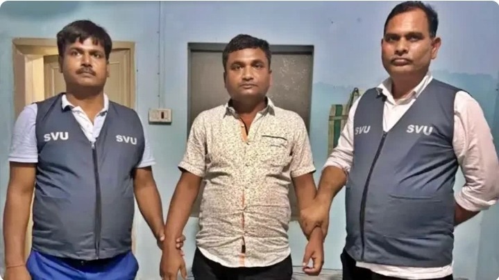पूर्णिया में बड़ा एक्शन: 46 हजार की रिश्वत लेते रंगेहाथ गिरफ्तार हुए BDO, सरकारी आवास से 1.25 लाख नकद भी बरामद