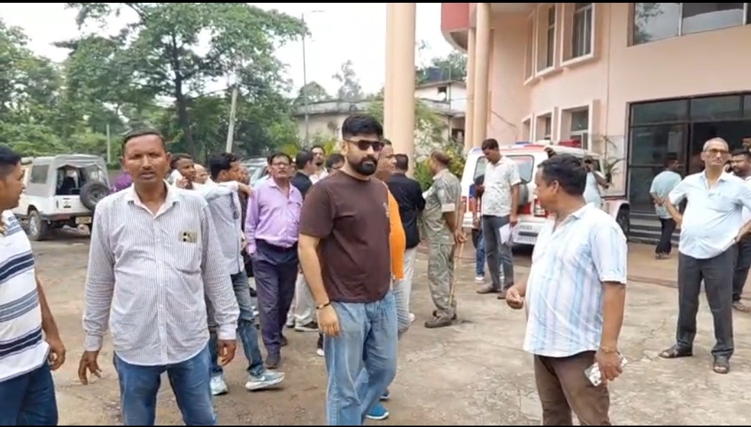 रॉयल्टी चालान नीति के विरोध में धनबाद के संवेदकों का टेंडर बहिष्कार, पुरानी भुगतान व्यवस्था बहाल करने की मांग