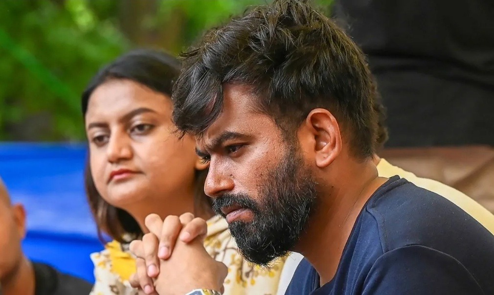 अभिजीत दीपके की बहन ने राष्ट्रपति से लगाई सुरक्षा की गुहार, ‘उसे बचा लीजिए, जान को खतरा है’: महाराष्ट्र पुलिस की सुरक्षा की मांग