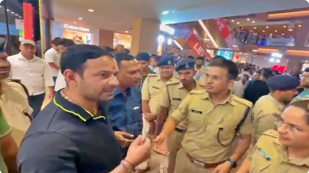 बिहार बंद के दौरान तेज प्रताप यादव गिरफ्तार, 14 दिन की न्यायिक हिरासत में भेजे गए बेऊर जेल