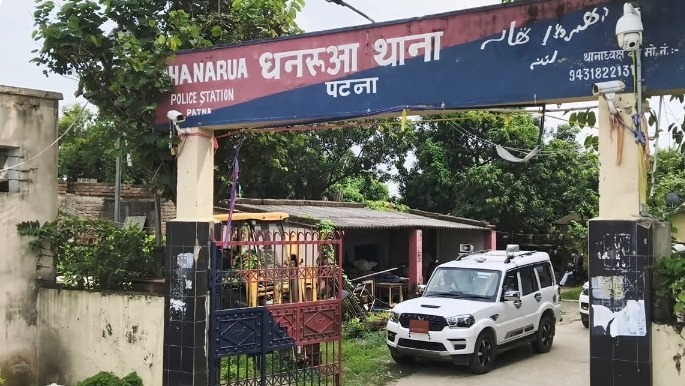 “धनरूआ में अंतरराज्यीय बच्चा चोर गिरोह का भंडाफोड़, दो महिला गिरफ्तार, दो माह की मासूम सकुशल बरामद”