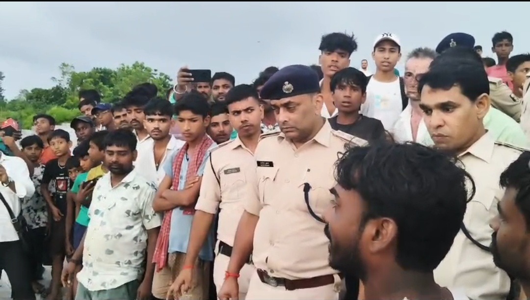 सहरसा में जमीन विवाद ने ली युवक की जान? नाथ पोखर के पास मिला शव, परिजनों ने लगाया हत्या का आरोप