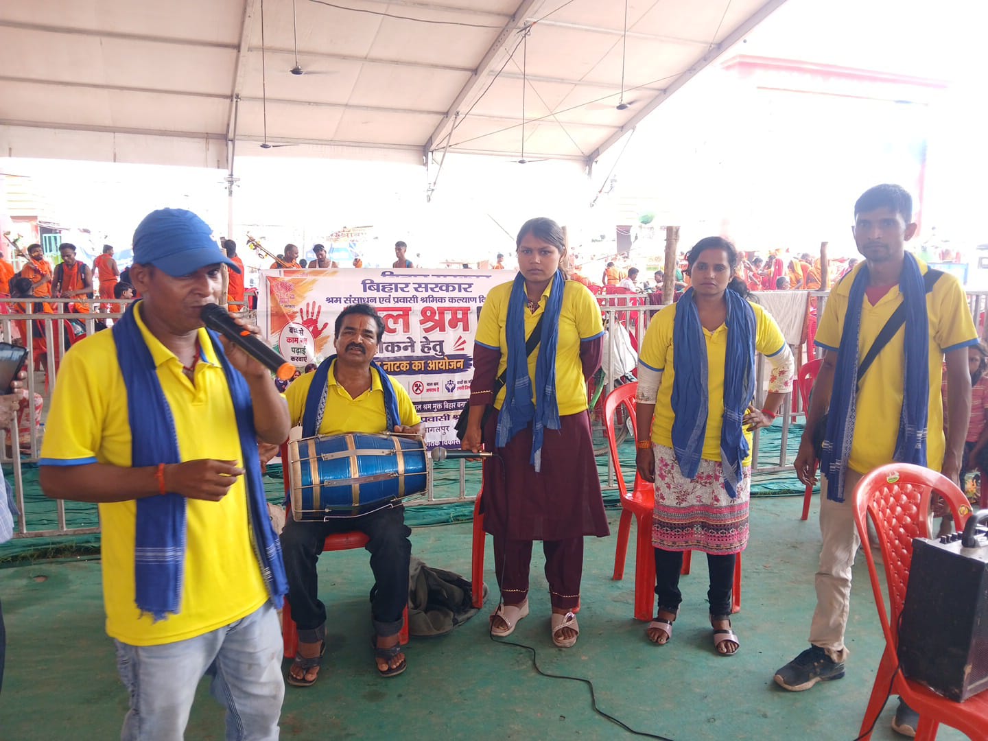 श्रावणी मेला के सातवें दिन बाल श्रम उन्मूलन अभियान तेज, नुक्कड़ नाटक के जरिए श्रद्धालुओं को किया गया जागरूक