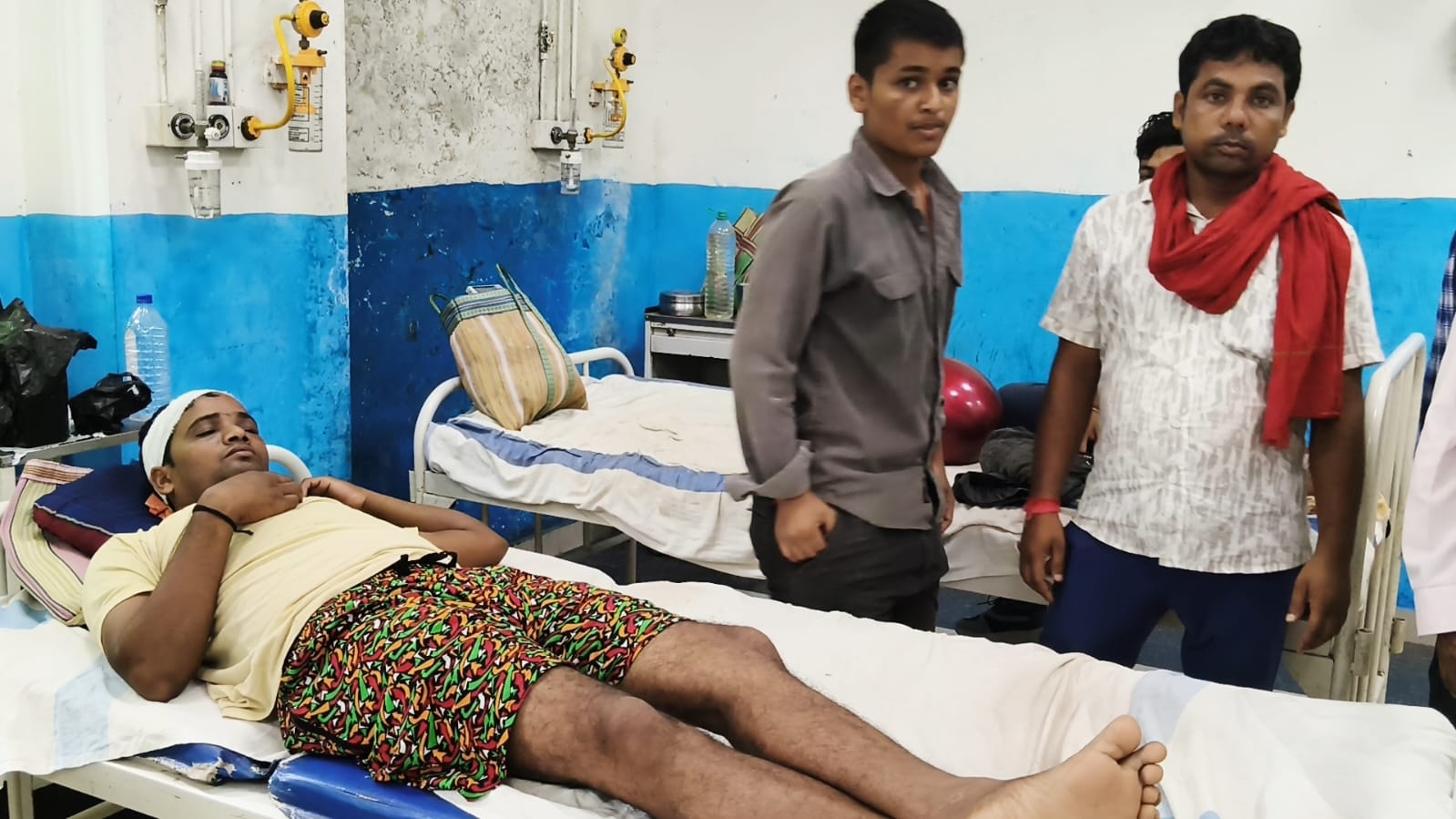 एक एकड़ जमीन को लेकर दो पक्ष भिड़े, मारपीट में दो घायल; पुलिस जांच में जुटी