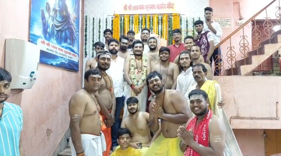 धनबाद में गूंजा ‘जय महाकाल’, भूतनाथ मंदिर में उज्जैन की तर्ज पर भव्य भस्म आरती
