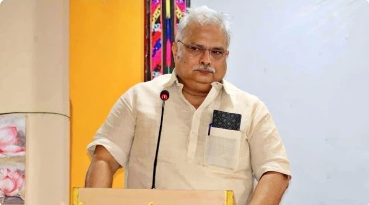 दीपक प्रकाश का मंत्री पद बचाने की तैयारी! बीजेपी ने एमएलसी देवेश कुमार से दिलाया इस्तीफा, विधान परिषद भेजने की रणनीति