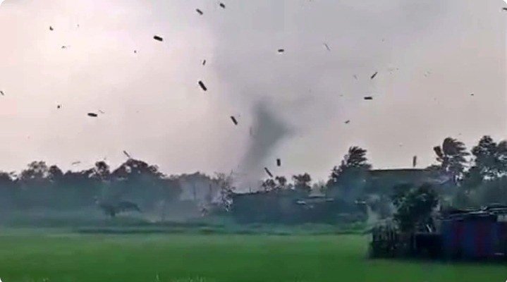 बिहार में मौसम के कई रंग: अररिया में बवंडर से दहशत, 90 से अधिक प्रखंडों में भारी बारिश और वज्रपात का अलर्ट