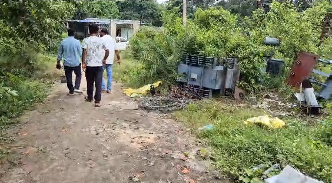 बोकारो में पावर सबस्टेशन में बड़ी डकैती: कर्मियों को बंधक बनाकर 32 लाख के उपकरण ले उड़े बदमाश, जांच में जुटी पुलिस