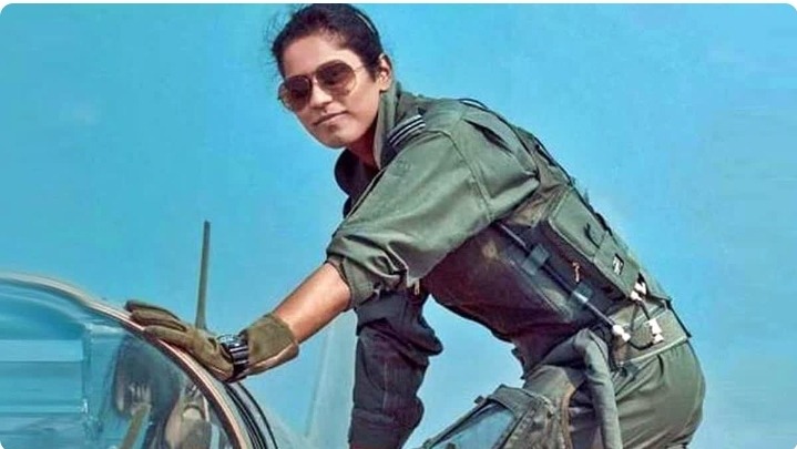 दरभंगा की बेटी भावना कंठ बनीं देश की पहली महिला ‘टॉप गन’, FCL कोर्स पूरा कर रचा इतिहास