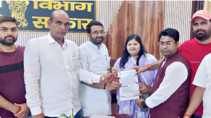 पीएचडी अभ्यर्थियों का अनशन नौवें दिन भी जारी, सरकार से सकारात्मक संकेत का दावा